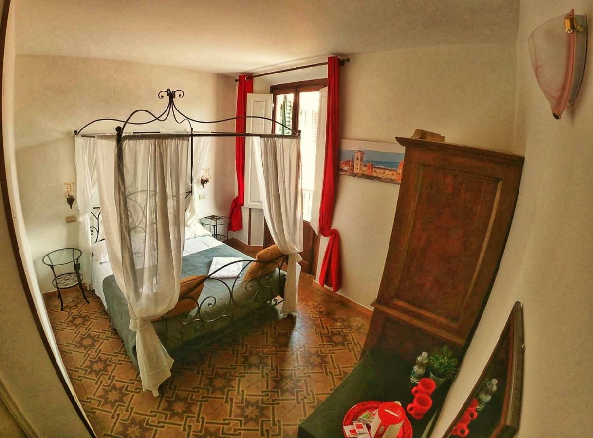 Holiday Rooms Флоренция Екстериор снимка