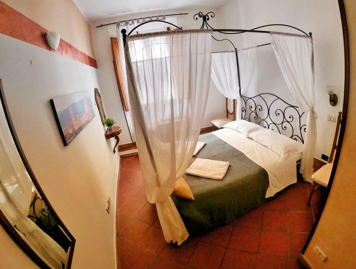 Holiday Rooms Флоренция Екстериор снимка